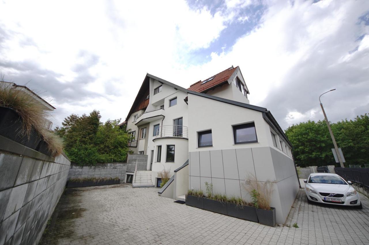 Comfort Apartments Korzeniowskiego กดิเนีย ภายนอก รูปภาพ